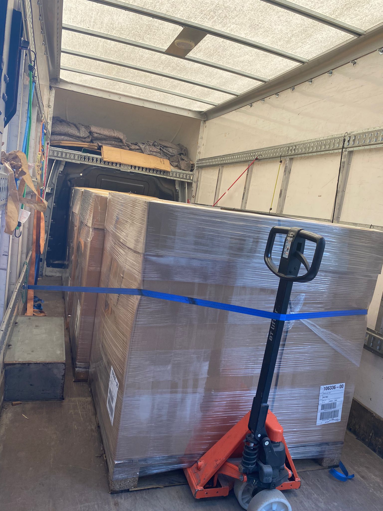 Poza galerie Trustedtrans - PHOTO-2024-06-24-09-54-43.jpg